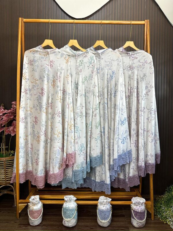 Mukena Armani Silky Premium Putih Motif Bunga 02