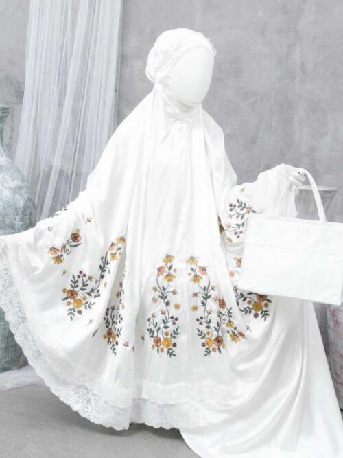 Mukena Putih Bordir Cantik dan Mewah Armani Silk