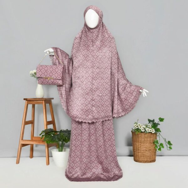 Mukena Santorini Prayer Set Lila dengan Lasercut 01