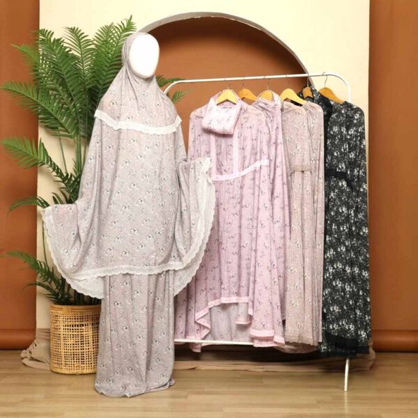 Mukena Silk Tensel Premium Prayer Set Mukena Silk Tensel Premium Prayer Set