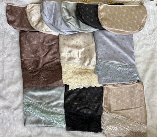 Mukena Traveling Armani Silk Renda Tile Motif Kupu 02