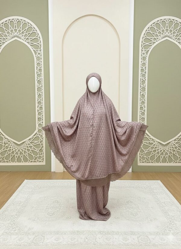 Mukena Traveling Armani Silk Renda Tile Motif Kupu 04